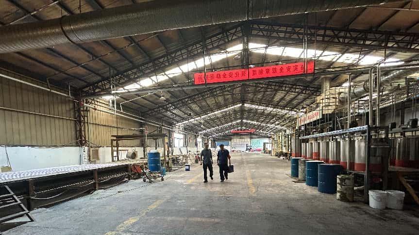 用爱心温暖人间