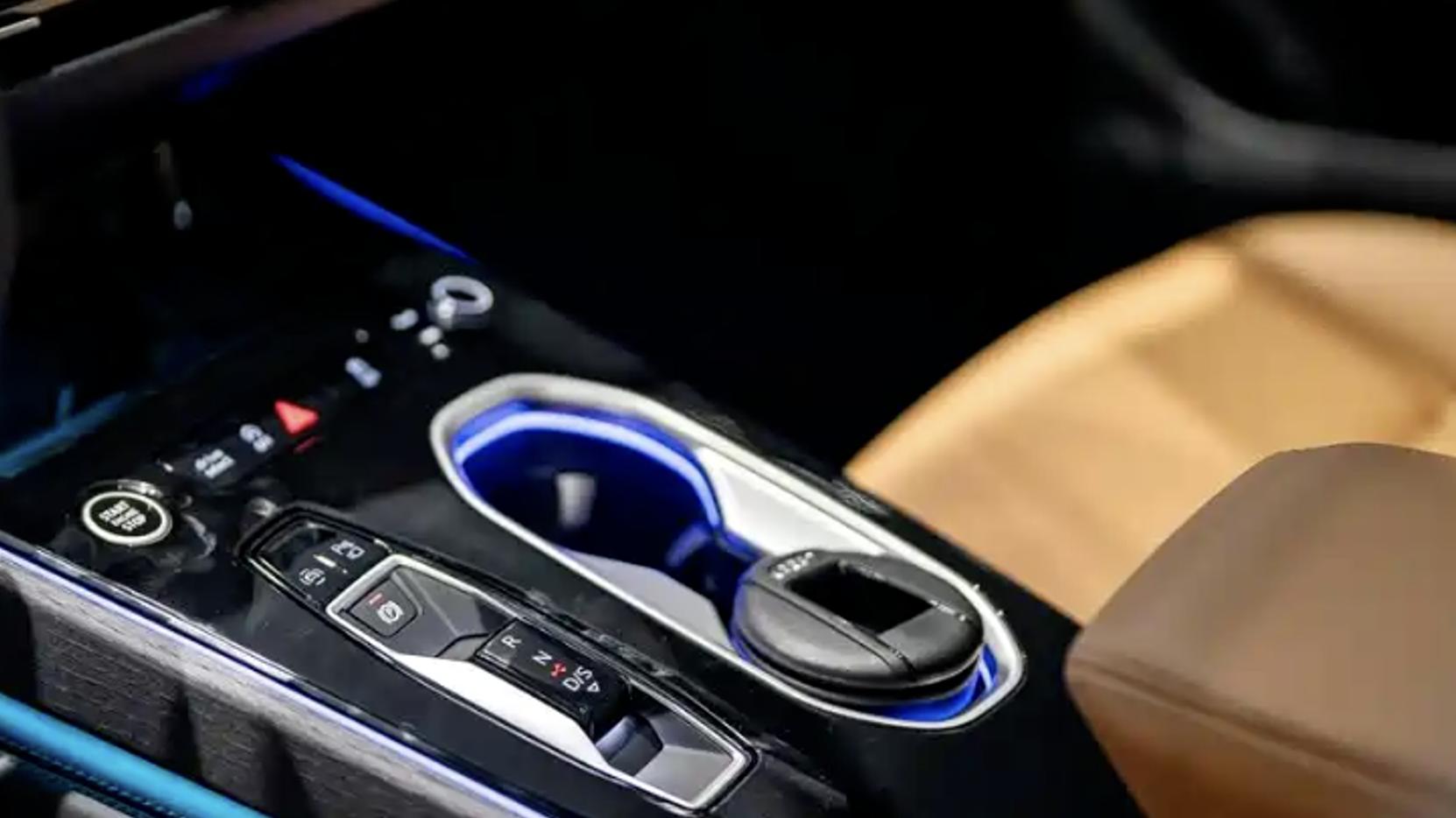 奥迪A6海外版惊艳亮相，全新设计理念，搭载2.0T发动机+四驱