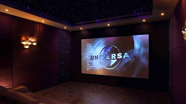 家庭影院设备寿命延长术：投影仪滤网清洗与音响防潮全攻略