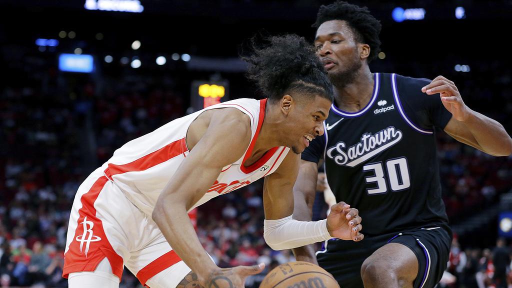 懂篮球帝-简单分析NBA季前赛：鹈鹕VS火箭