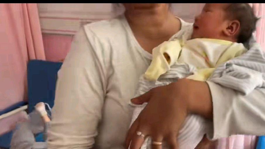 小王和佳音的巴铁小妹妹想留在姐姐家，丈母娘安排的婚事反转了
