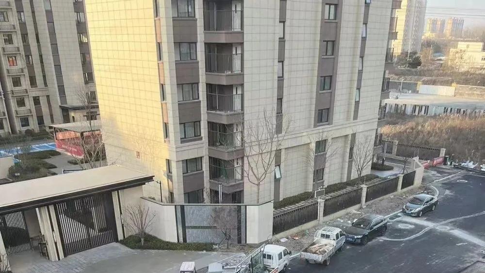 北岸控股，为保证工程质量，计划天气转暖后施工！