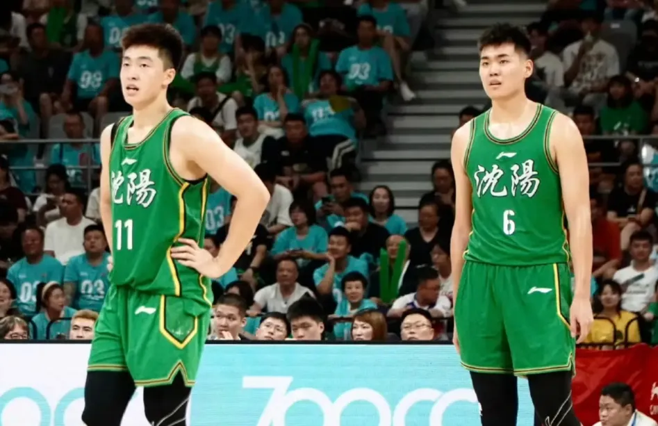 辽宁男篮塞翁失马！两大新星收欧洲橄榄枝！杨鸣不装摊牌了