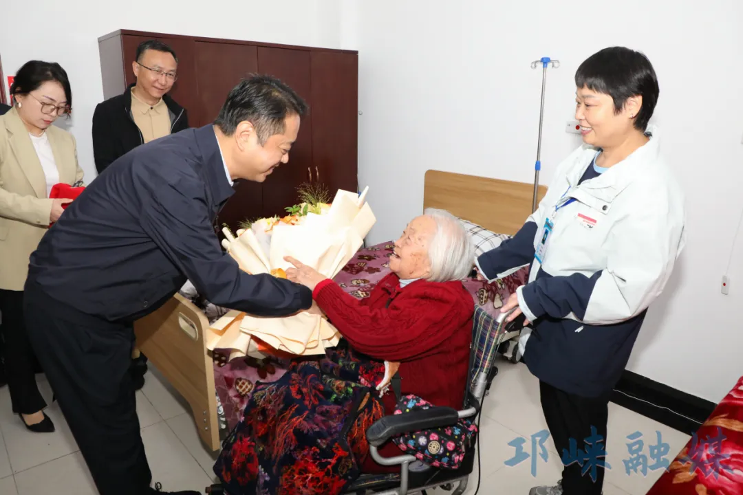 刘刚调研老龄工作并看望慰问老年人和老龄工作者
