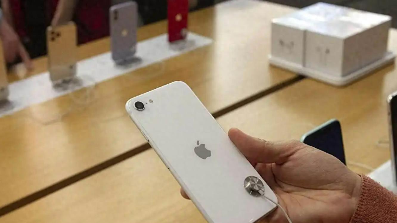 iPhone18Fold售价14343元，苹果能否靠2nm芯片霸榜折叠屏
