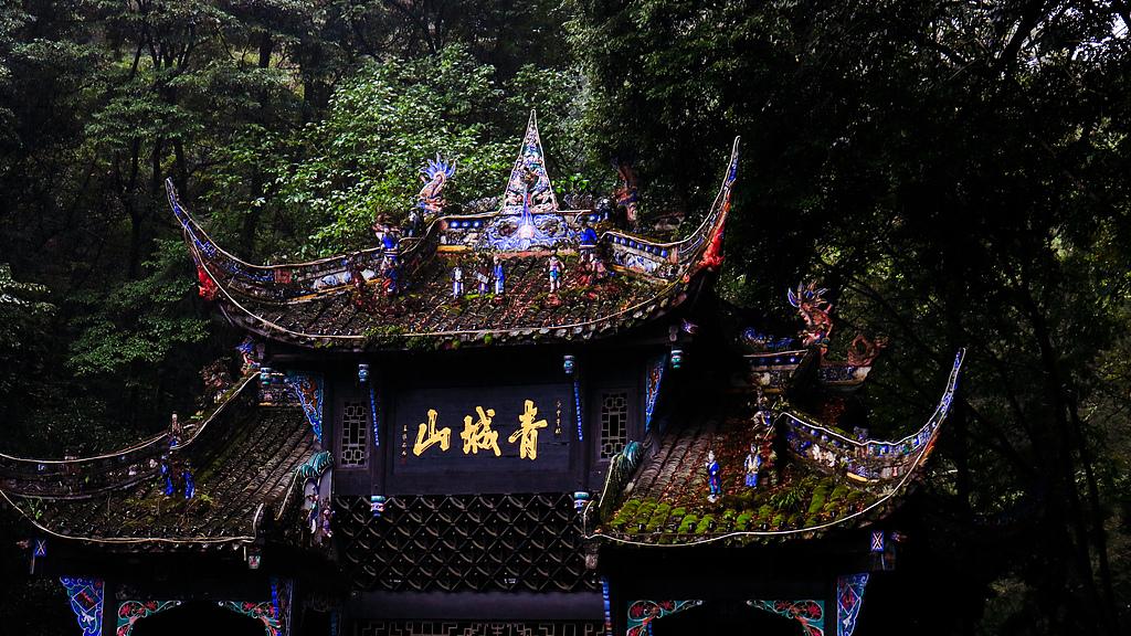 四川穷游6大宝藏地，人均花费仅几顿火锅钱！