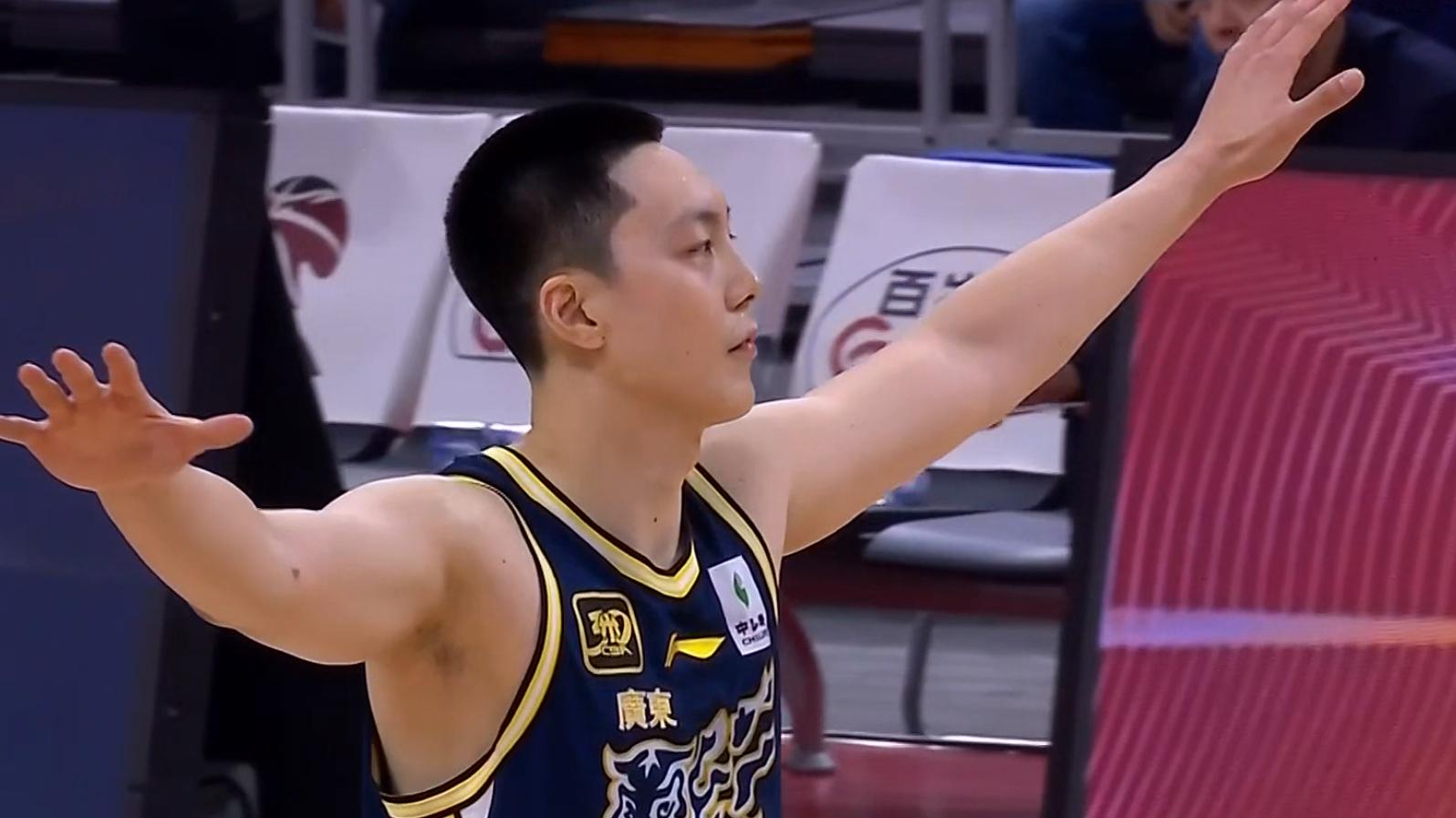 压制弗格与赵继伟！伯克“验货”成功，广东队被迫放弃贝兹利？