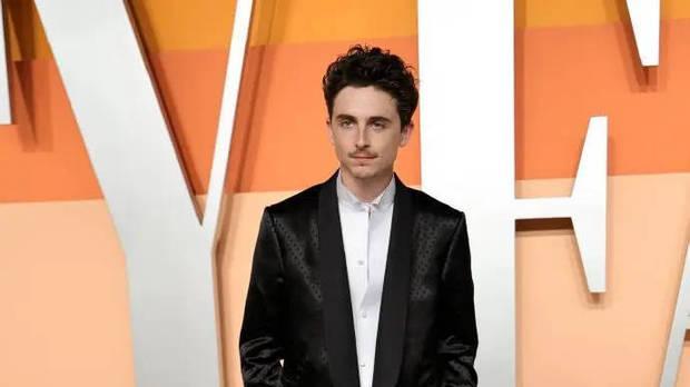 众星亮相名利场奥斯卡派对！Lisa蕾丝上衣秀身材赛琳娜颜值养眼