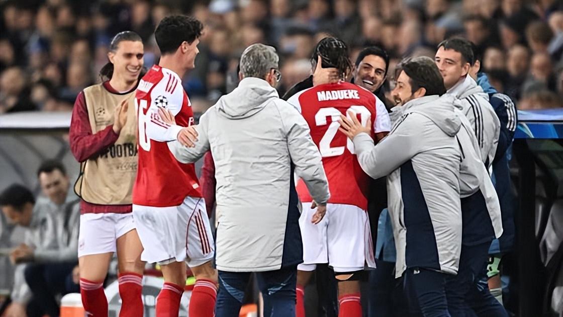 枪手欧冠六连胜：残阵出击，榜样力量闪耀赛场