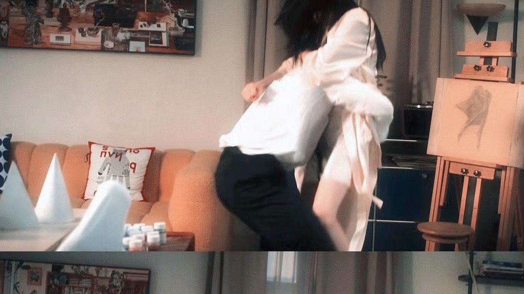 红毯女王迪丽热巴，终于破圈了