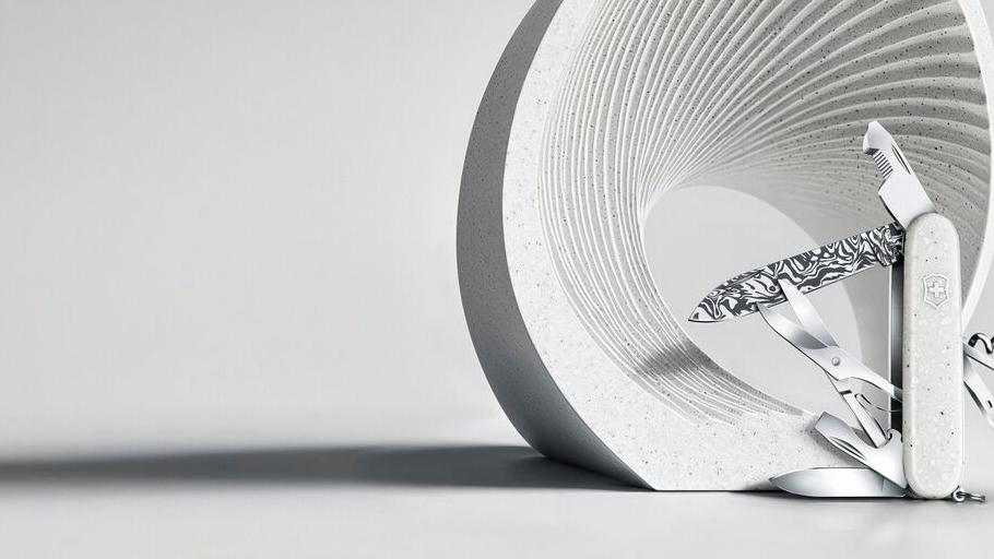 匠心独运，追求卓越——2025特别款伴侣大马士革限量版瑞士军刀™荣耀上市