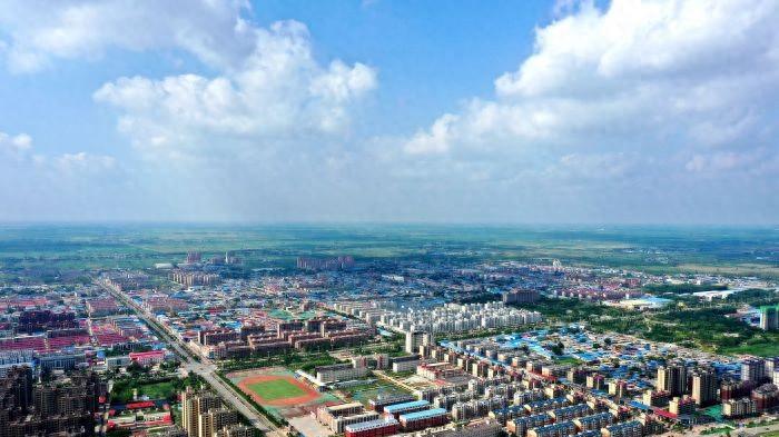 国务院报告：促进农业转移人口全面融入城市，加强宅基地规范管理城镇化提速