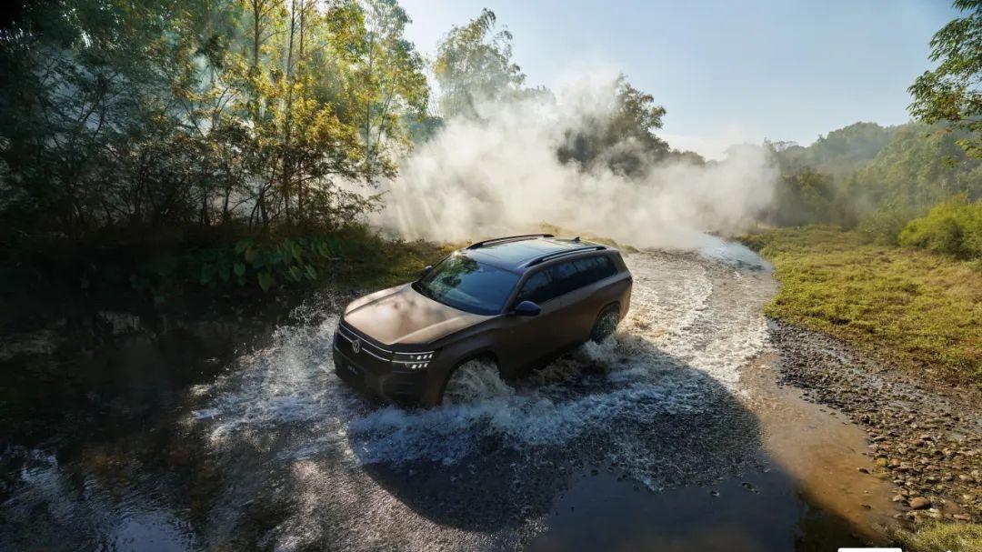 上汽大众旗下途昂Pro燃油SUV上市，26.9万元起