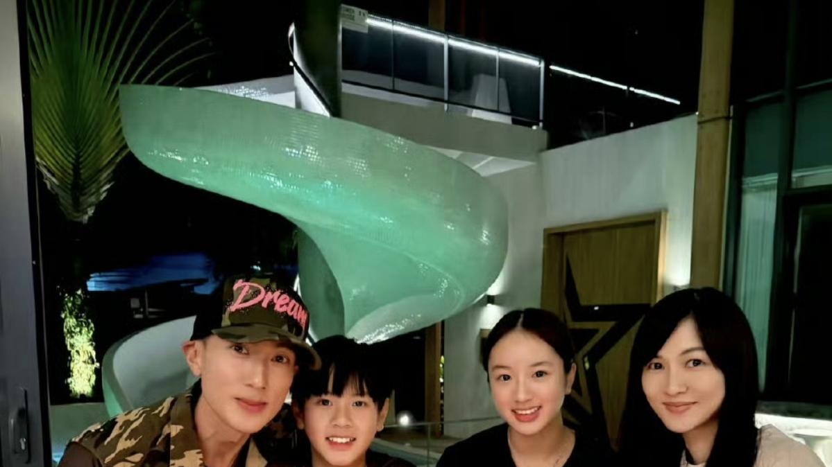 吴尊15岁女儿NeiNei疑似恋爱？这瓜保熟吗