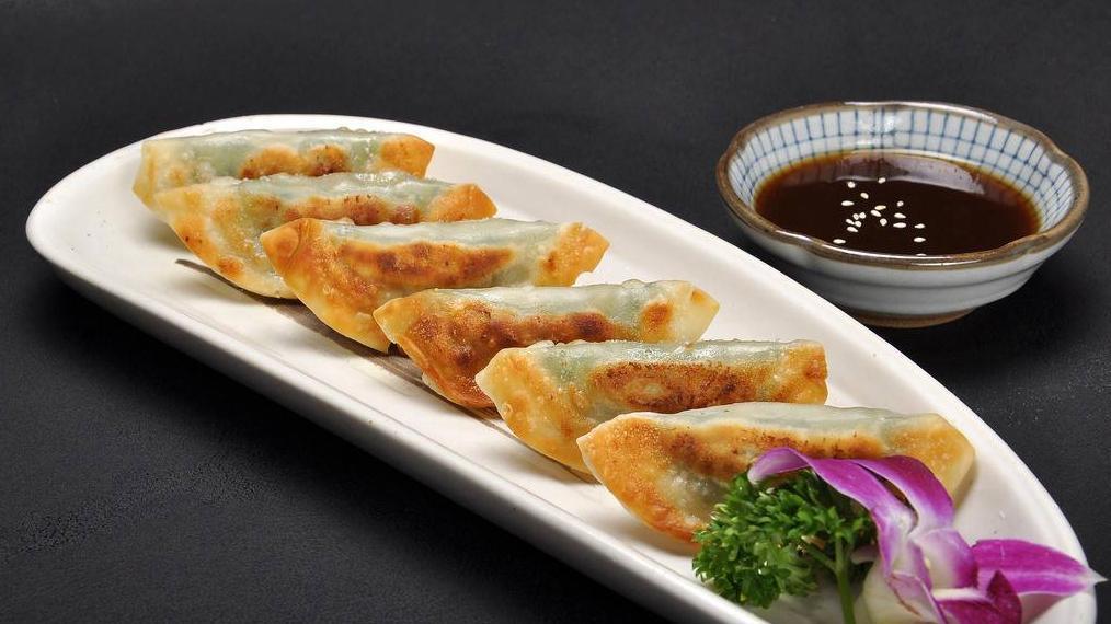 从零开始，煎出外酥里嫩的美味，怎么煎饺子完美煎饺秘籍