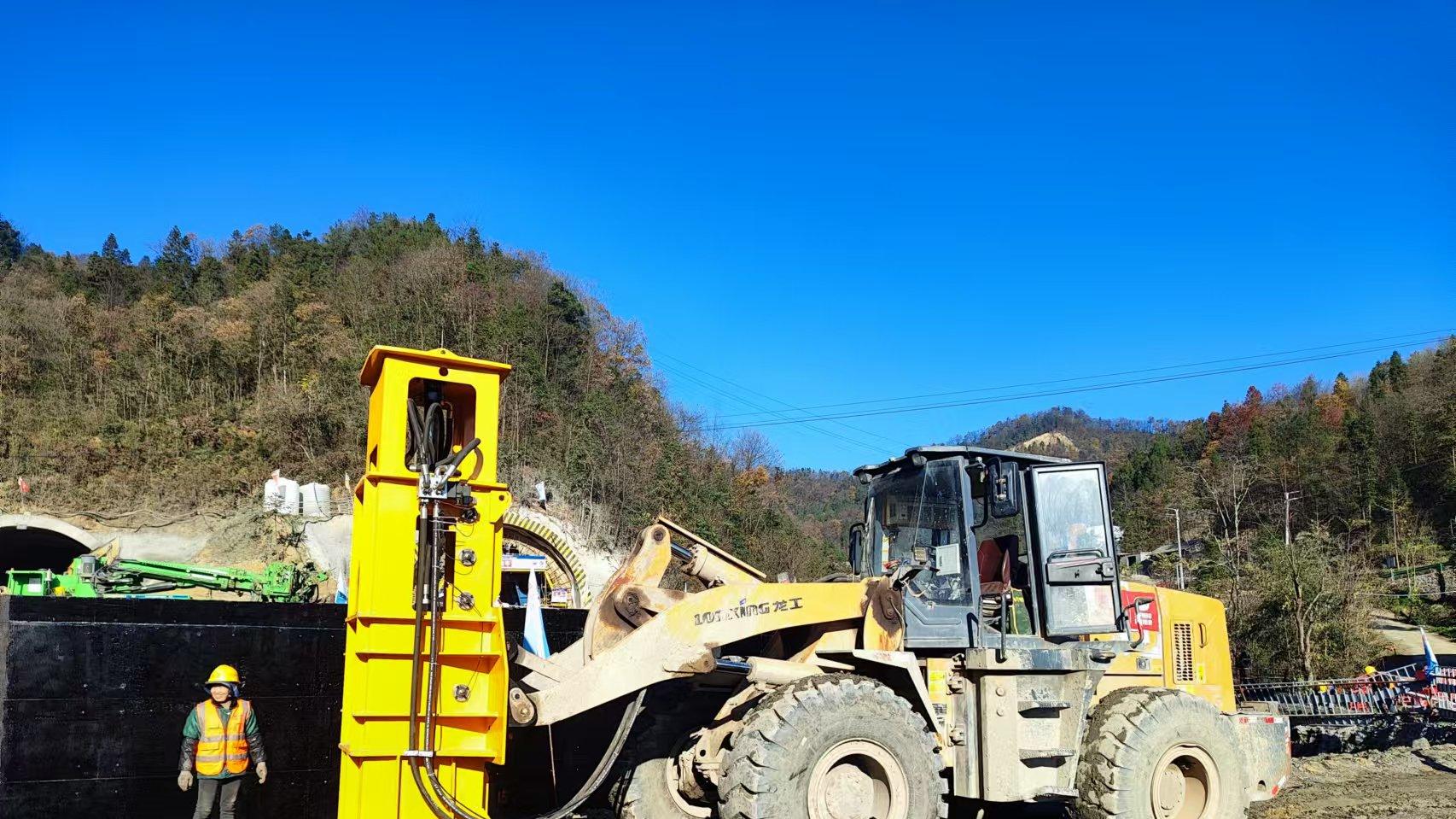 装载机高速液压夯实机 vs 传统打夯机：技术革新与施工选择