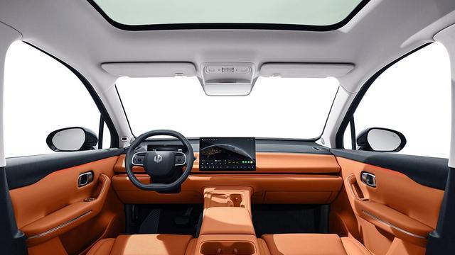 2026款零跑C16正式上市， 售价15.18万元起