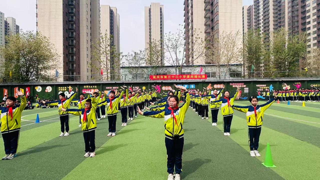 南阳市33小学在全国校园武术展演中脱颖而出
