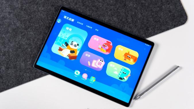 科技引领，科大讯飞AI学习机暑期销售额翻倍