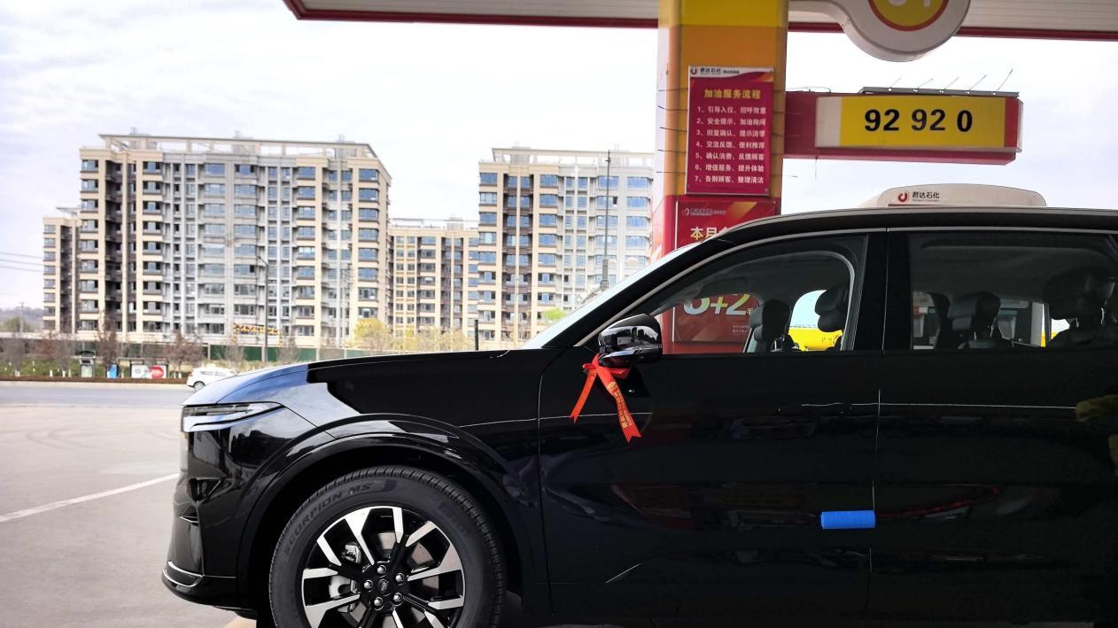 为了出去玩，选了锐界L四驱