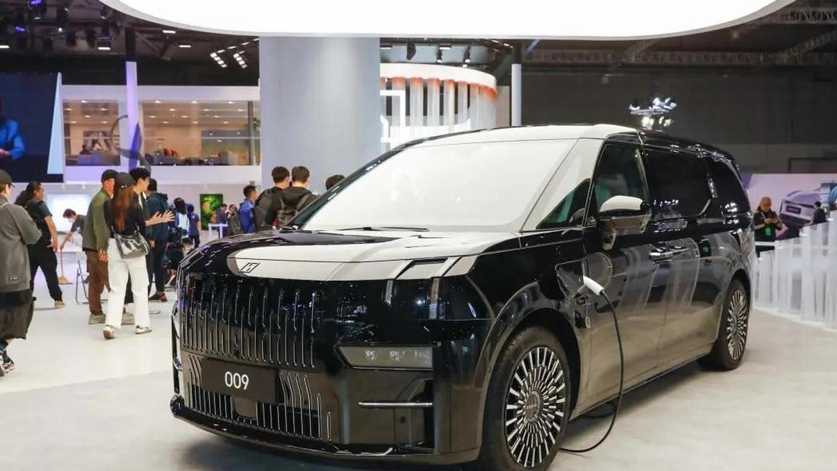 电动车1年保值率榜出炉：特斯拉Model Y排第十，小米SU7排第一？