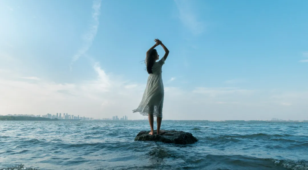 人真正的成熟，是对所有关系“心静如水”