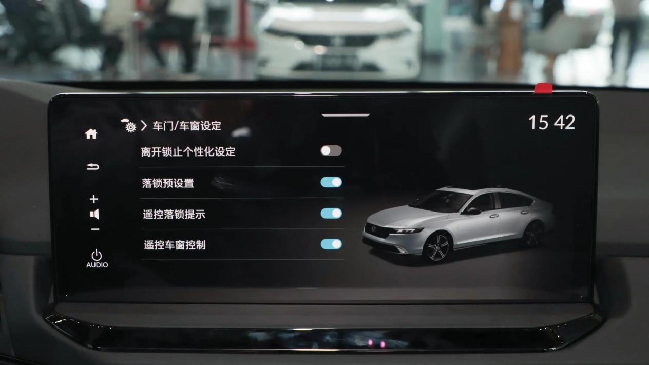17.98万的雅阁：太丑了！13万的雅阁：月销25145辆！