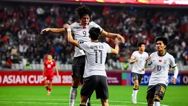 青春风暴！国青3人本轮中超出场U17国足前锋也迎联赛首秀