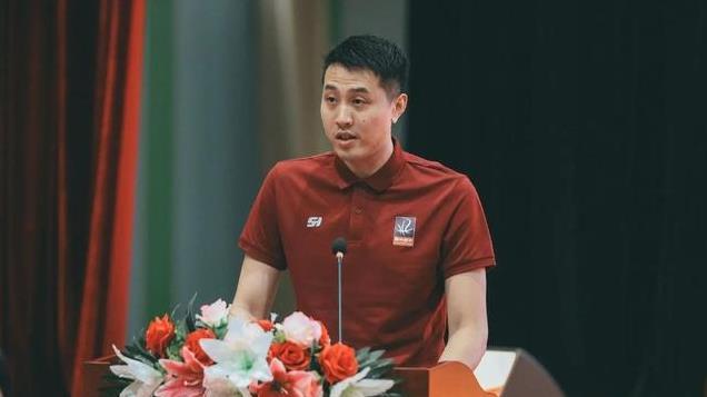 杜锋：我记得阿联那时候常拿月最佳 现在的徐杰真不容易