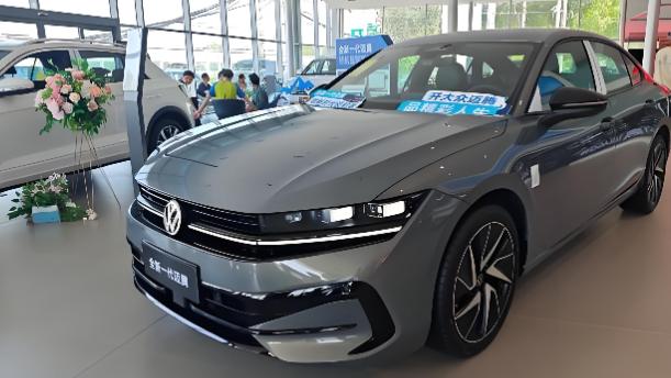 26款迈腾B9智慧座舱集成科大讯飞与字节跳动技术