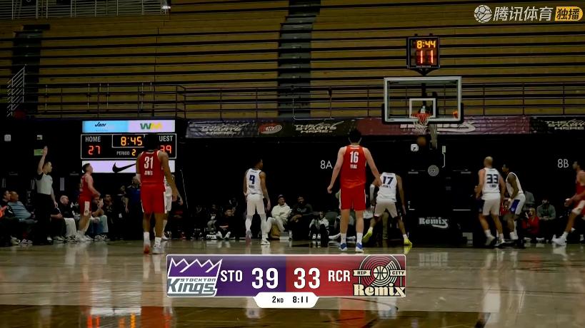 29分惨败！杨瀚森14+6，拼尽全力，赛后小杨走过去，和国王球员逐一击掌