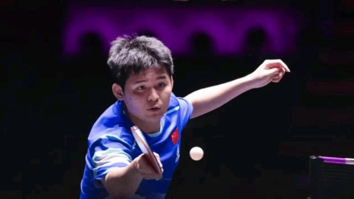 WTT香港总决赛男单1/8决赛林诗栋4-0战胜梁靖崑 晋级八强