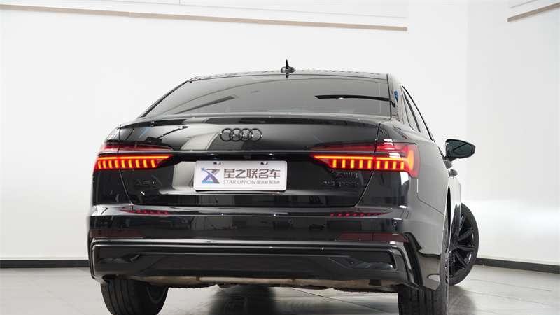 奥迪A6L：2024款准新车，7.8秒破百，7600公里，33.5万开回家！
