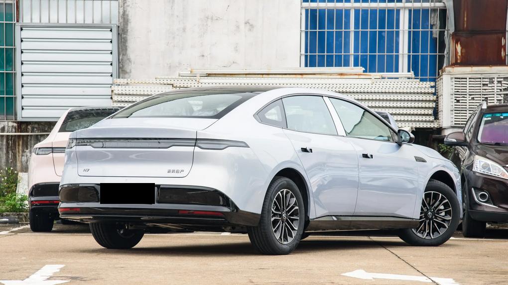 合资品牌也能造电车？日产N7成交量直线上升，国产品牌迎来劲敌