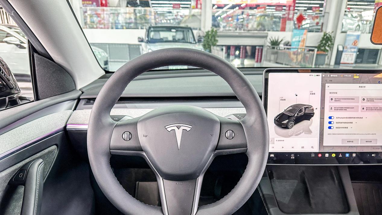 2022款凯迪拉克CT5，一手准新车，豪华运动座驾！