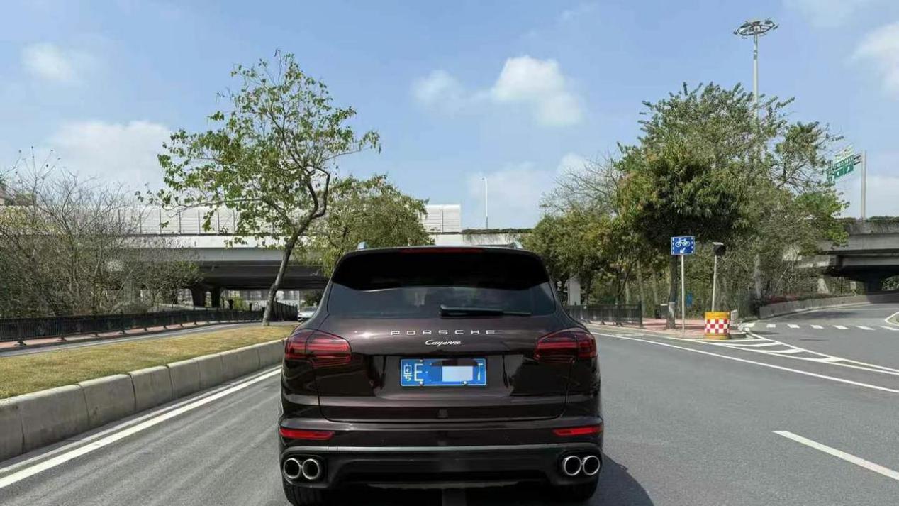 紫色浪漫，性能依旧！2016款保时捷Cayenne，25万圆你跑车梦！