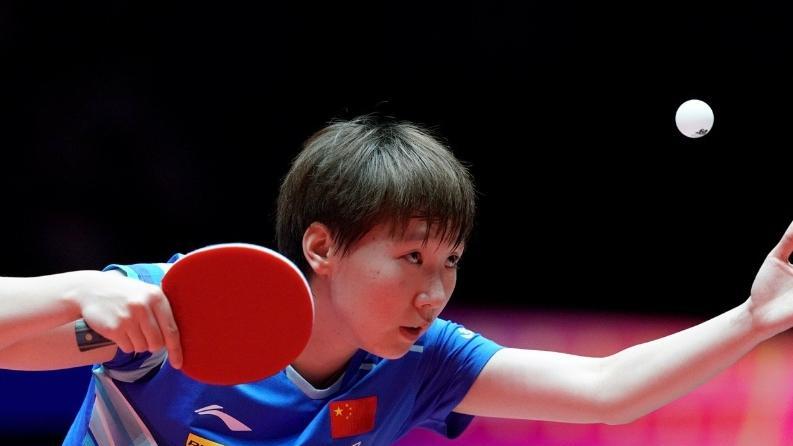 世界冠军2-4出局，国乒独占3席