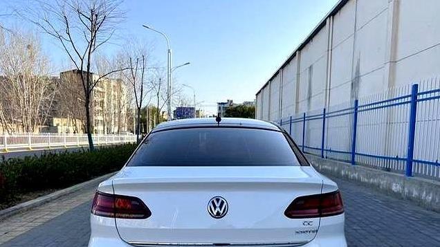二手车主11.8万圆轿跑梦？高油耗和维修费让你梦碎？