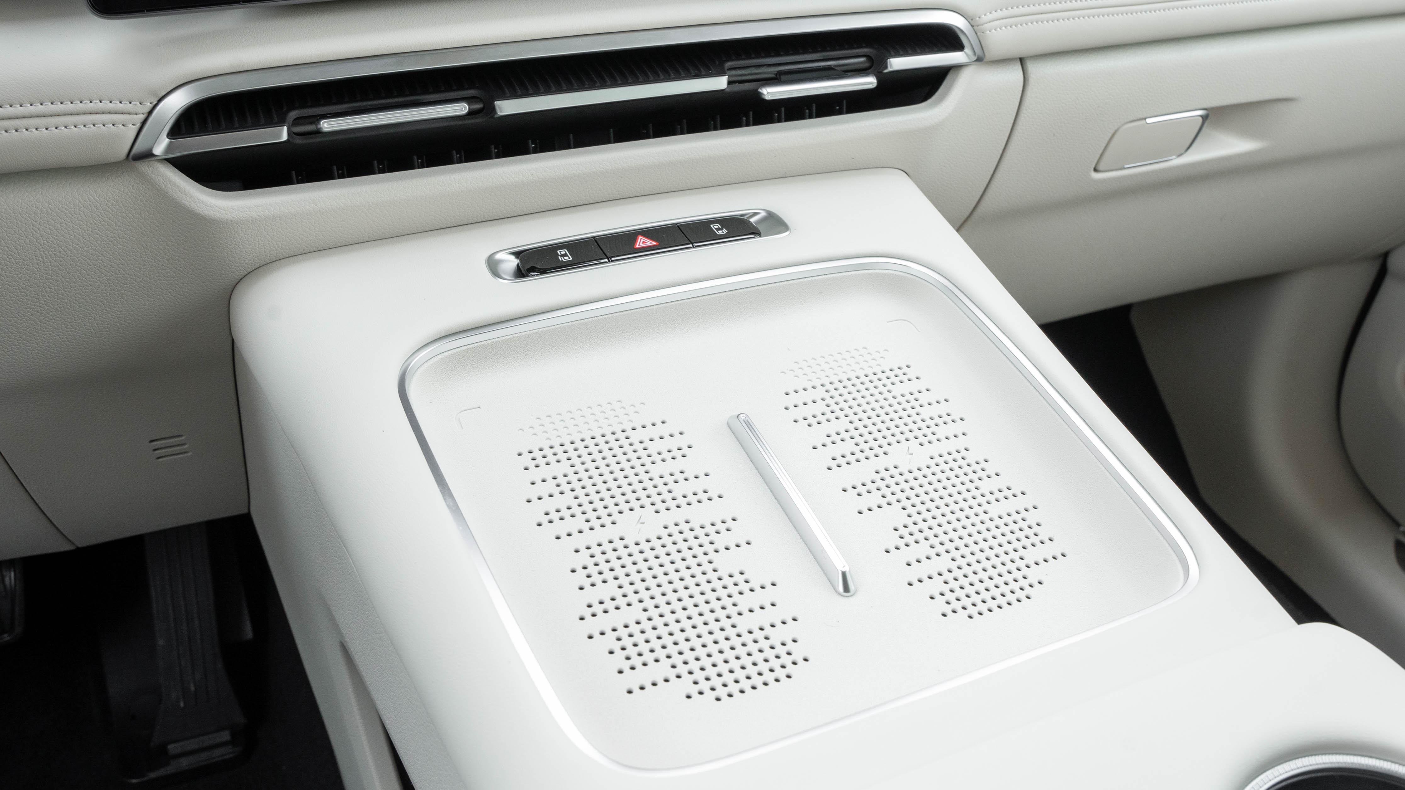 新能源MPV抉择：梦想家VS GL8，你更青睐谁？谁的未来更光明？