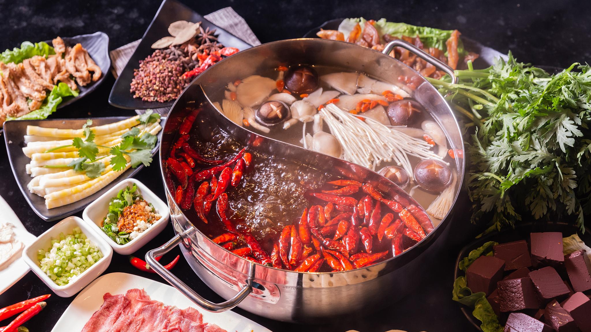 10倍的现金补偿，海底捞这回是否能弥补“锅底小便”事件的影响