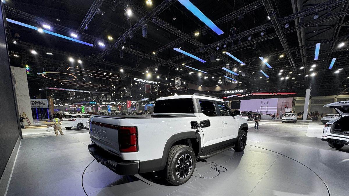 比亚迪SHARK 6亮相泰国车展，皮卡的革新者就要来了