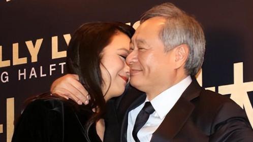 45岁汤唯素颜惊艳，真实状态PK章子怡，李安的预言到底准不准？