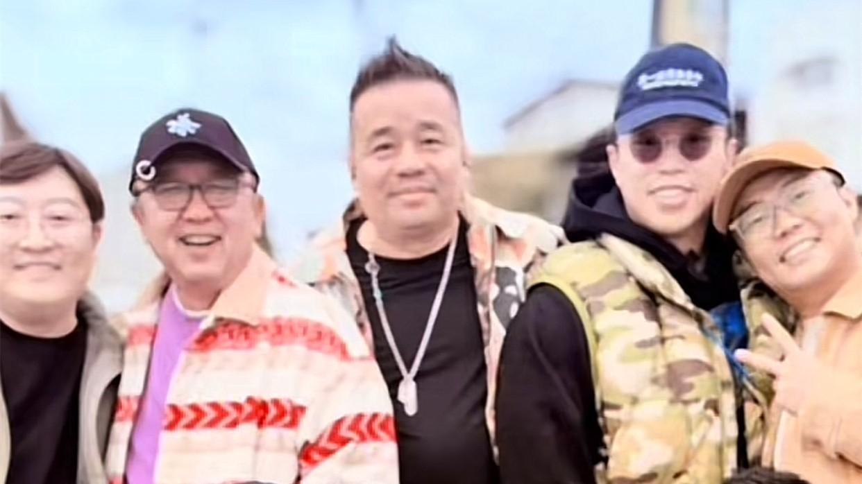 郭德纲一行抵达日本，众演员拉面馆聚餐，郭德纲“胡说”被揭穿！