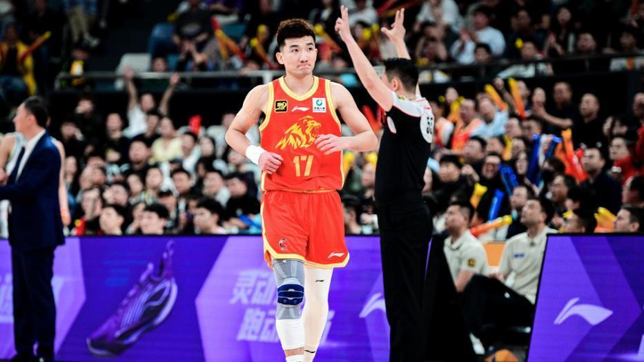 CBA季后赛8进4首轮战罢：北控爆冷击败北京，广东惨败山西，黑马频出，谁能最终夺冠？