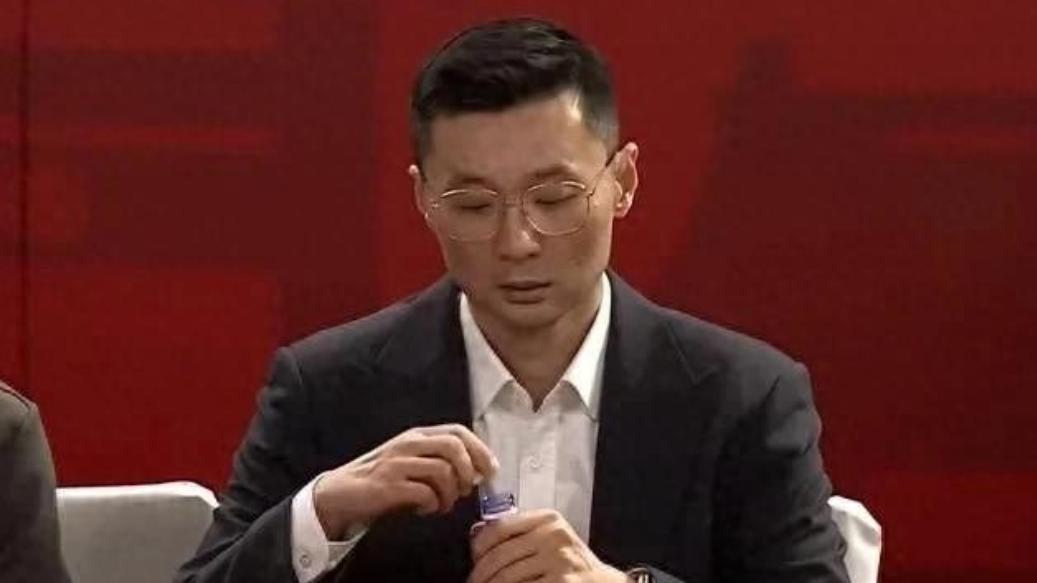 CBA爆大冷！争冠豪门输给倒数第一 赛后主帅发言惹争议 被狂喊下课