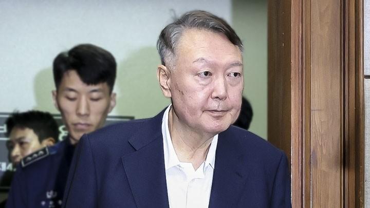 韩内乱特检组以妨碍逮捕嫌疑寻求判处尹锡悦10年监禁