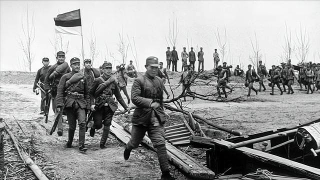 47年梁兴初逛商场后，回招待所给刘亚楼打电话：我想找你借点钱花