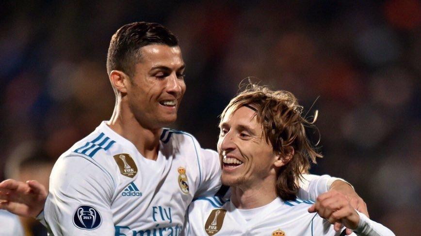 从紧张到安心，莫德里奇谈加入皇马的第1天？C罗和卡西的反应亮了