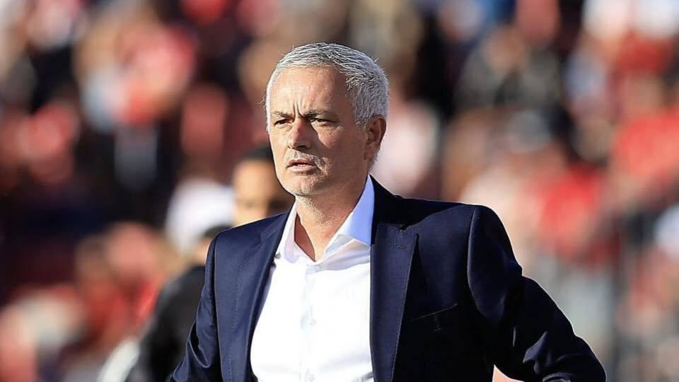 穆里尼奥又赢了！本菲卡3-0，强势晋级4强，志在冲击三冠王伟业，欧冠不要了