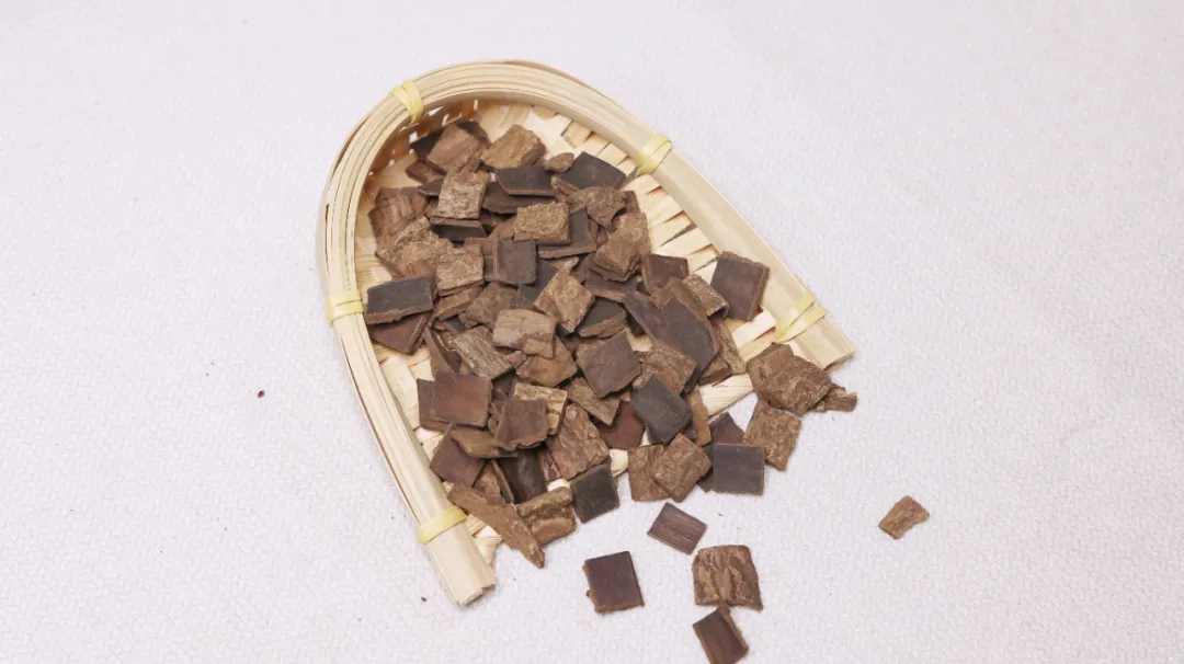 补肾壮阳强腰膝，这味中药不可少，强筋骨、补肝肾，改善很多病症